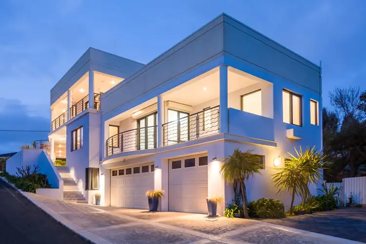 2 Marine Terrace, Sorrento WA 6020