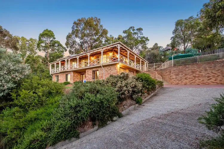 29 Girrawheen Drive, Gooseberry Hill WA 6076