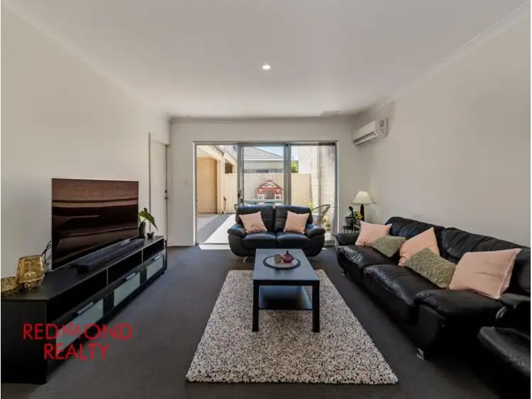 Sixth view of Homely house listing, 1 Denver Close, Currambine WA 6028