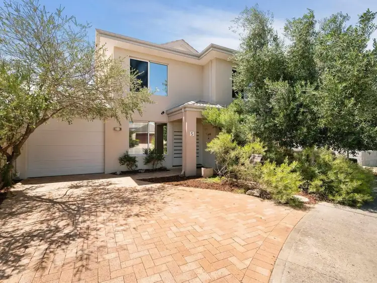5 Butterworth Place, Beaconsfield WA 6162