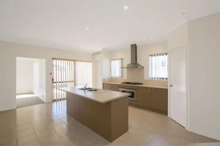 Fourth view of Homely house listing, 4 Foothill Close, Aubin Grove WA 6164