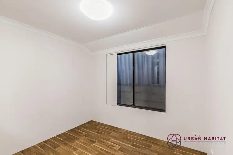 Seventh view of Homely house listing, 10 Whyatt Green, Leda WA 6170