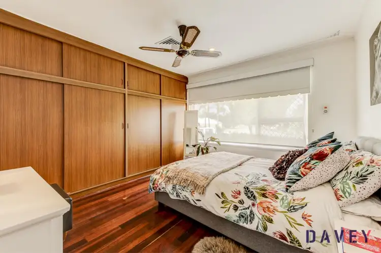 21 Melbourne Way, Morley WA 6062