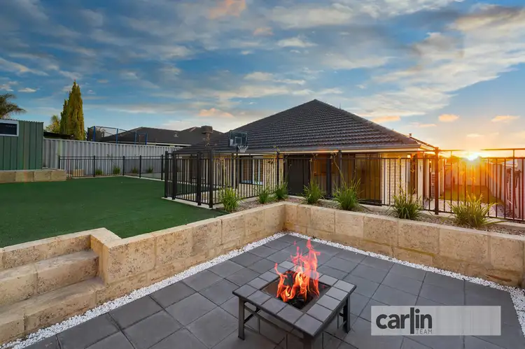 6 Herdsman Court, Success WA 6164