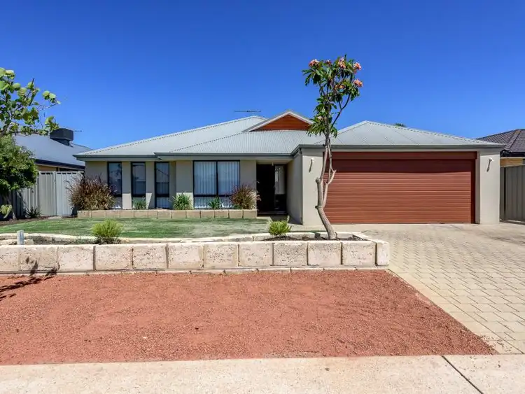 39 Mccubbin Loop, Seville Grove WA 6112