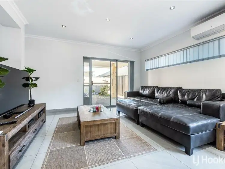 Seventh view of Homely house listing, 7 Hopkins Court, Southern River WA 6110