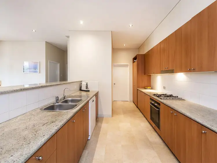 7/74 Cantonment Street, Fremantle WA 6160