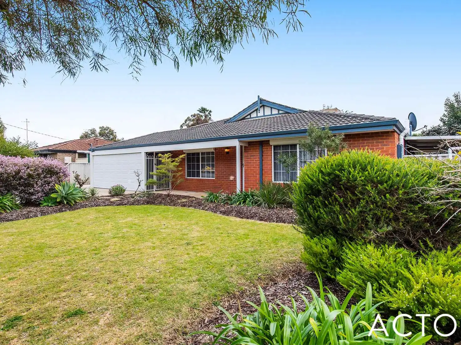 Main view of Homely house listing, 8 Kingfisher Drive, North Yunderup WA 6208