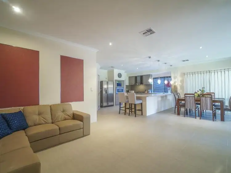 Fifth view of Homely house listing, 21 Waxflower Bend, Huntingdale WA 6110