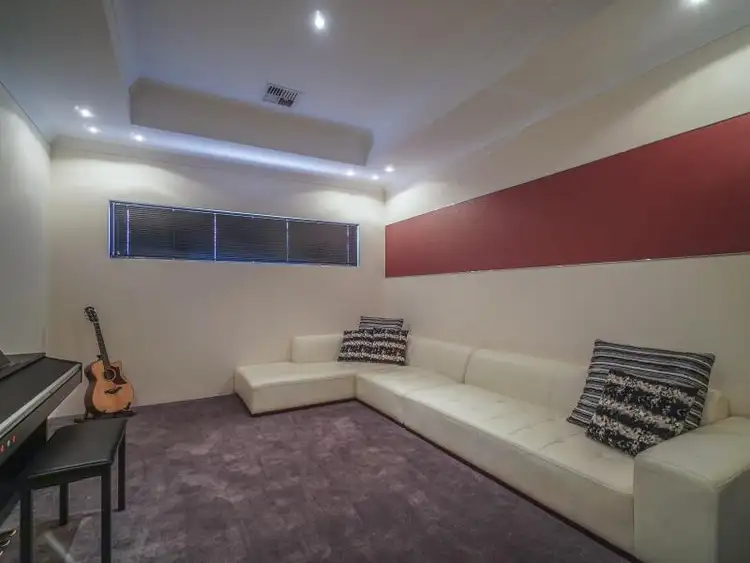 Sixth view of Homely house listing, 21 Waxflower Bend, Huntingdale WA 6110