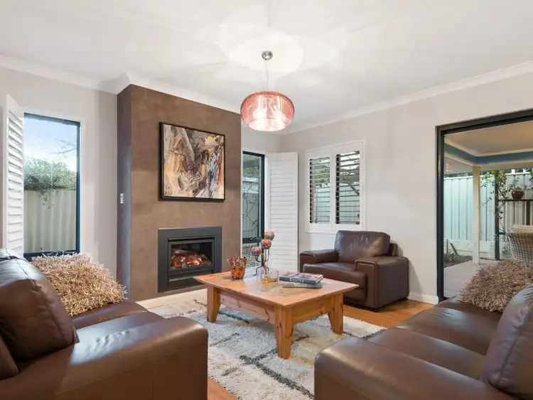 60A Flora Terrace, Watermans Bay WA 6020
