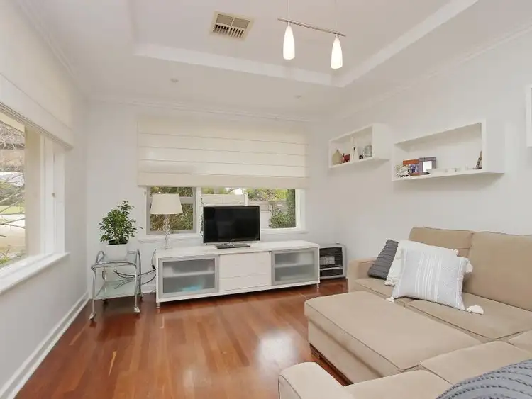 Second view of Homely house listing, 9 POLGLASS WAY, Ardross WA 6153