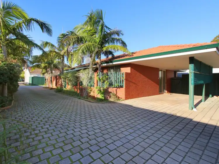2/8 Roberts Street, Bayswater WA 6053