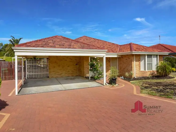 17 Magdalen Pl, College Grove WA 6230