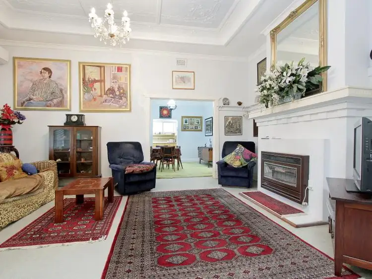 46 Kinninmont Avenue, Nedlands WA 6009