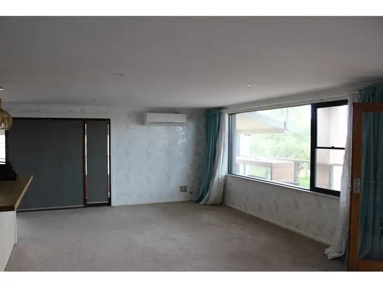 Fourth view of Homely house listing, 10 Seaview Place, Quinns Rocks WA 6030