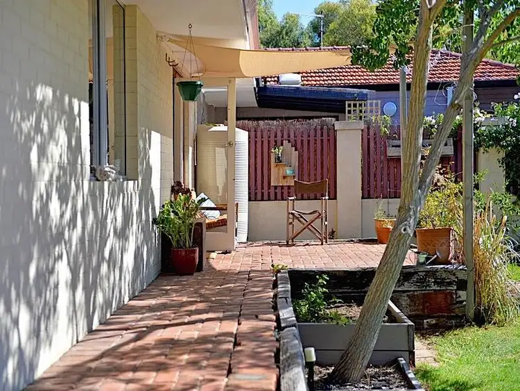 Fourth view of Homely house listing, 8a Bennewith Street, Hilton WA 6163