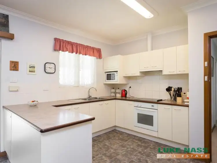 Second view of Homely house listing, 4 Devonshire Terrace, Armadale WA 6112