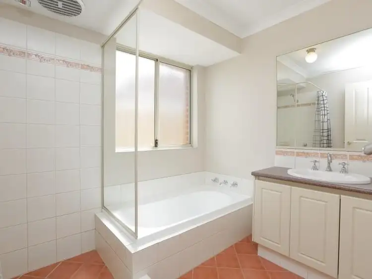 Seventh view of Homely house listing, 4 Janz Pass, Canning Vale WA 6155