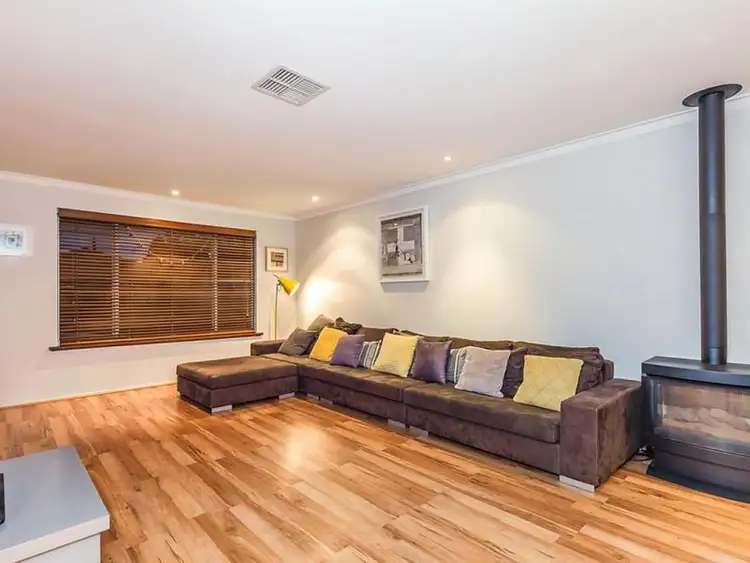 Seventh view of Homely house listing, 4 Dolium Court, Heathridge WA 6027