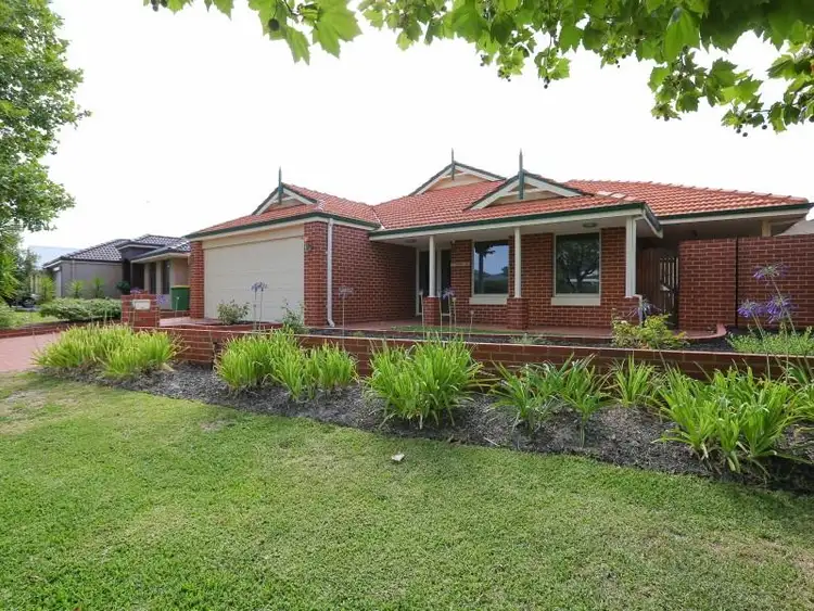 11 Southacre Drive, Canning Vale WA 6155