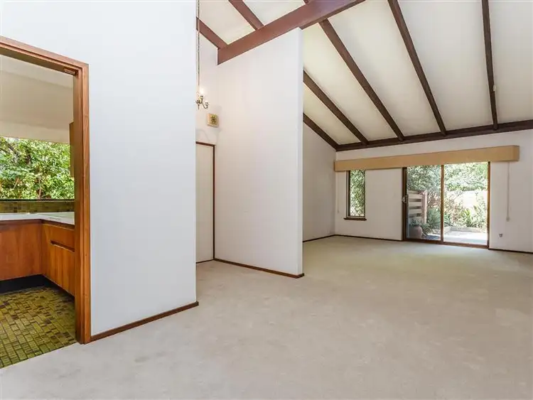 Fourth view of Homely villa listing, 1/9 Bindaring Parade, Claremont WA 6010