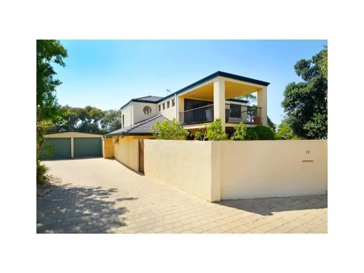 12 Clevedon Place, Kallaroo WA 6025