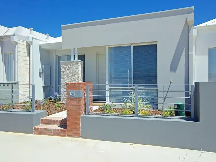 13 Carinata Crescent, Byford WA 6122