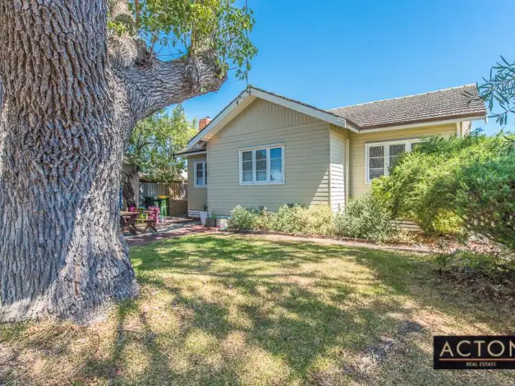 Second view of Homely house listing, 19 Rivett Way, Brentwood WA 6153