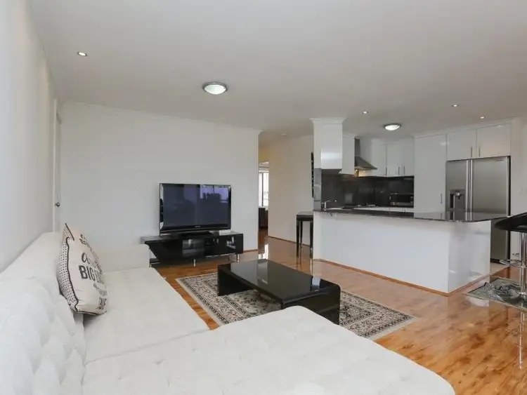 Fifth view of Homely house listing, 7 Trayner Close, Gosnells WA 6110