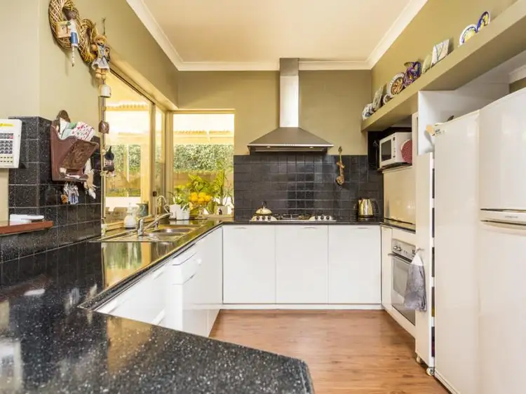 Second view of Homely house listing, 21 Stewart Way, Kardinya WA 6163