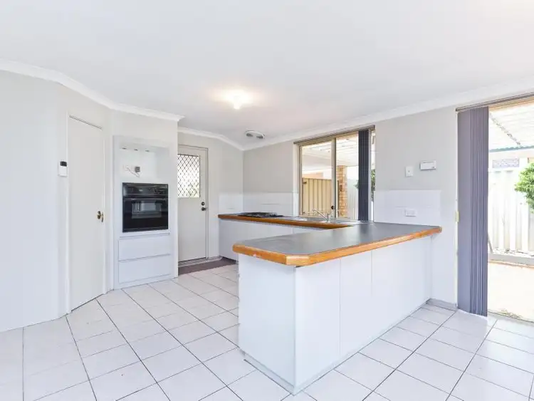 Fifth view of Homely house listing, 7 Meadowview Mews, Canning Vale WA 6155