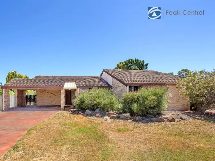 9 Fowler Row, Leeming WA 6149