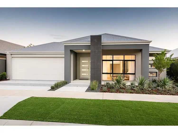 Main view of Homely house listing, 33 Kingshurst Chase, Haynes WA 6112