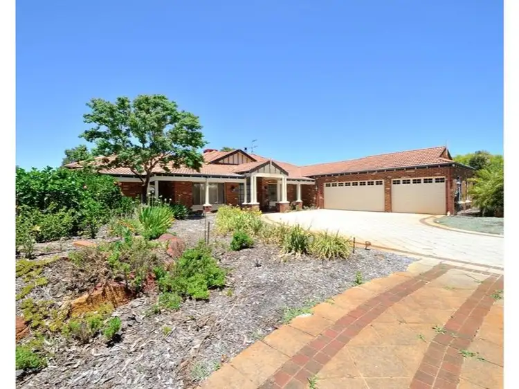 7 Country Road, Pinjarra WA 6208