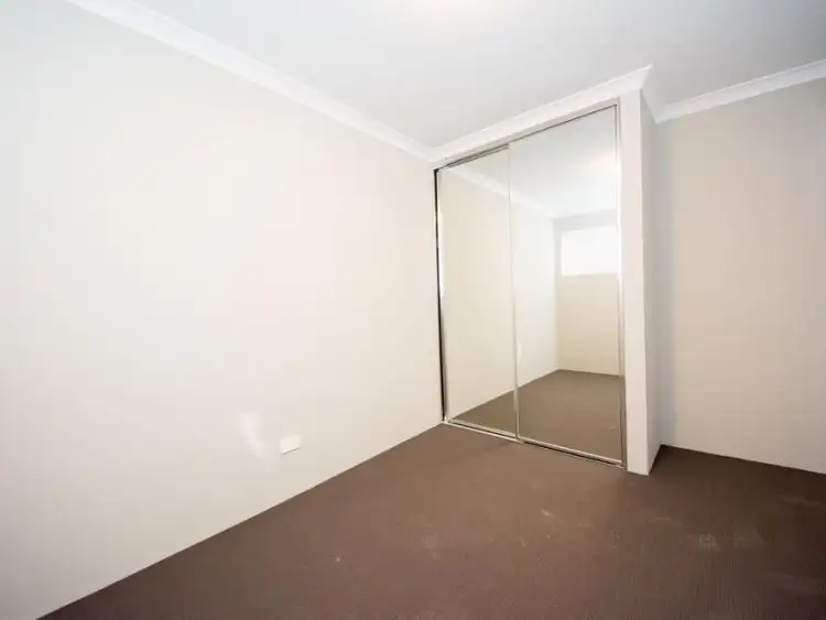 Sixth view of Homely house listing, 9D Pycombe Way, Westminster WA 6061