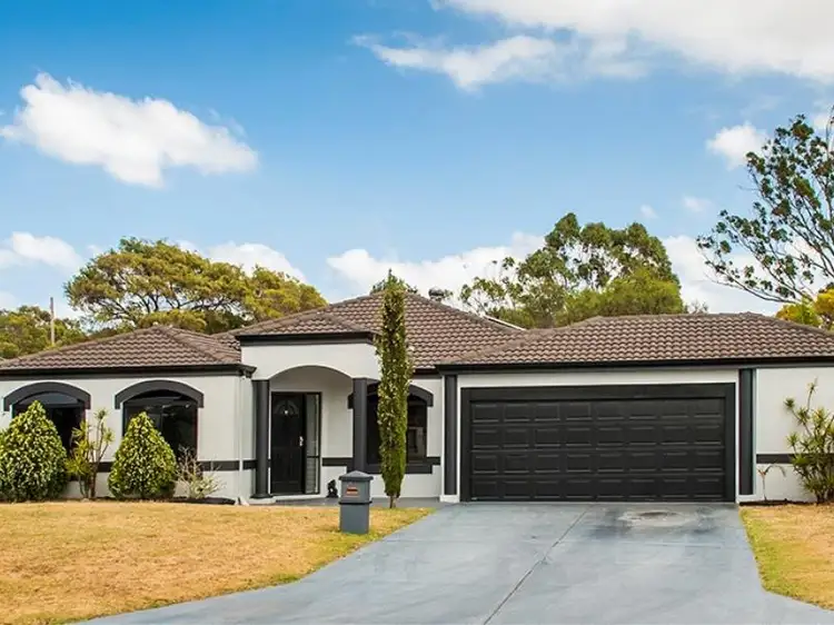 11 Wundu Entrance, South Guildford WA 6055