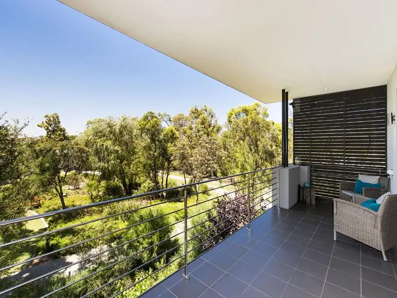Main view of Homely house listing, 7 Whimbrel Crescent, Coodanup WA 6210