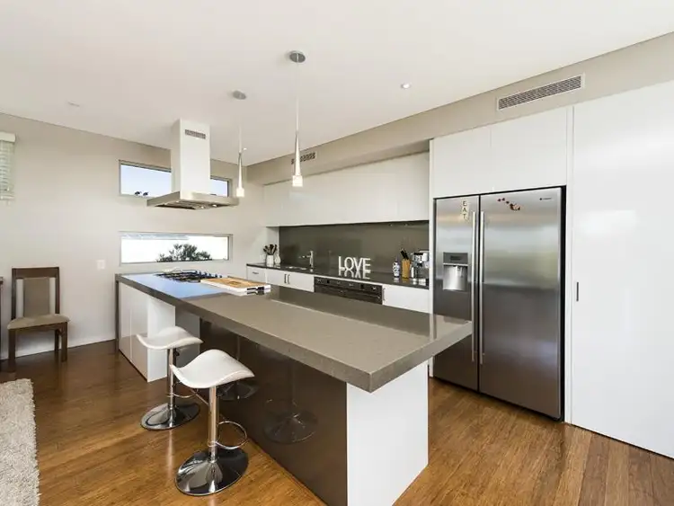 Fifth view of Homely house listing, 7 Whimbrel Crescent, Coodanup WA 6210