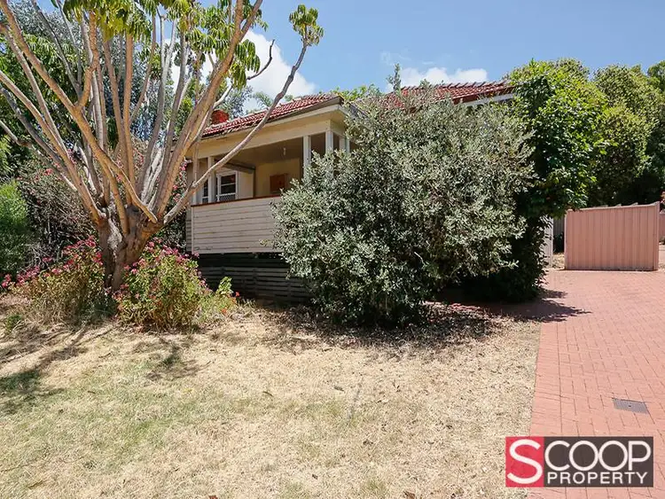 28 Nicholas Crescent, Hilton WA 6163