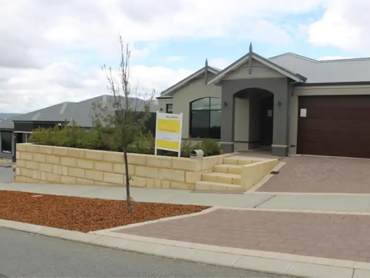 16 Thomby Avenue, Aveley WA 6069