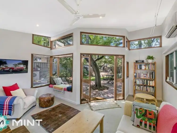 33 Noel Street, Hilton WA 6163