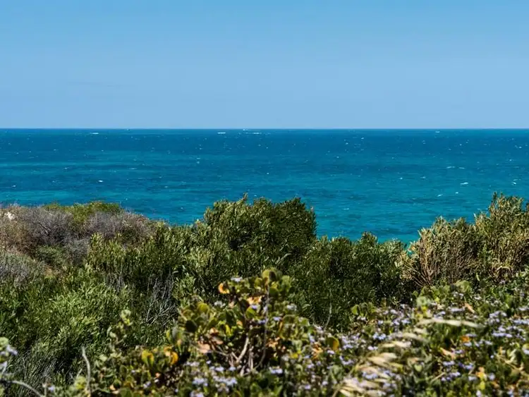 Second view of Homely house listing, 31 Dartmouth Circle, Quinns Rocks WA 6030