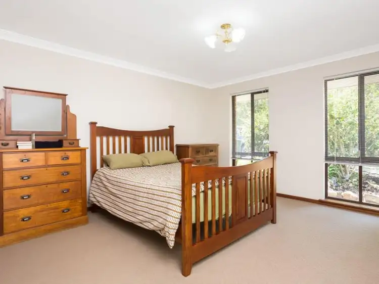 Fifth view of Homely house listing, 13 Stone Court, Kardinya WA 6163