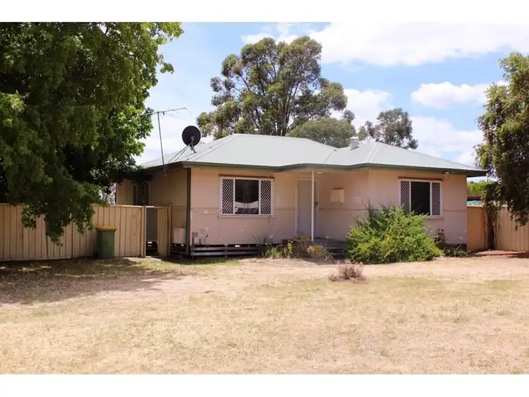 9 Longo Avenue, Pinjarra WA 6208
