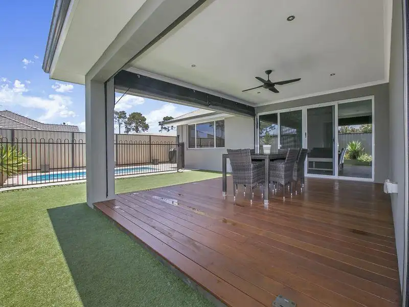 Main view of Homely house listing, 4 Edulis Ave, Aubin Grove WA 6164