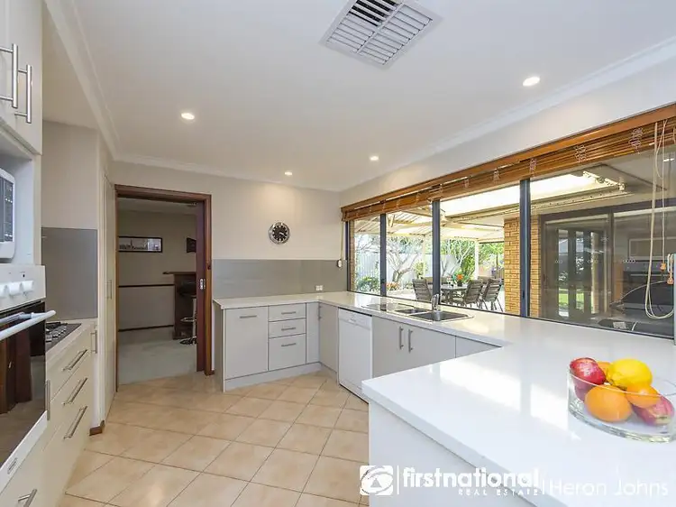 30 Burnett Avenue, Leeming WA 6149