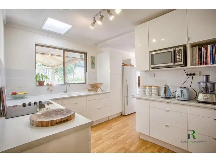2/63 Yeovil Crescent, Bicton WA 6157
