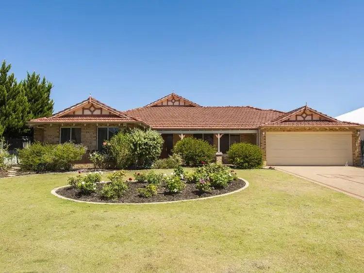 17 Garran Loop, Henley Brook WA 6055