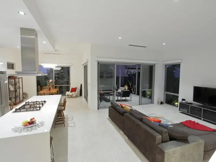 212 Edinboro Street, Joondanna WA 6060